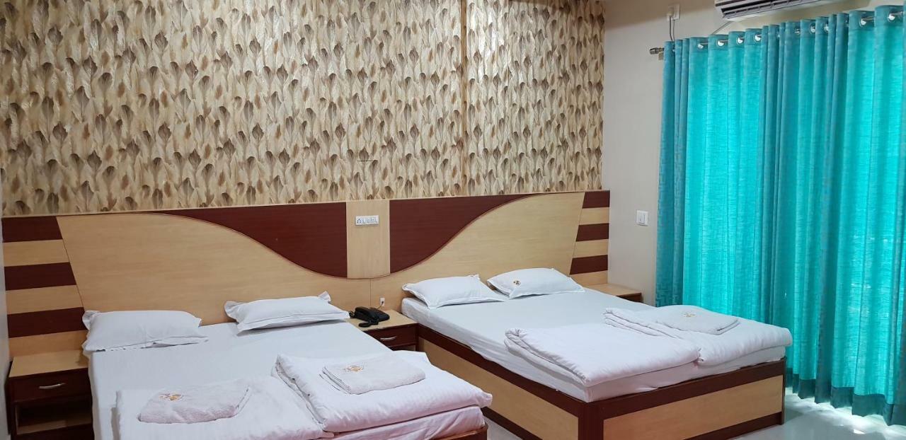Hotel Lee Garden Puri Zewnętrze zdjęcie